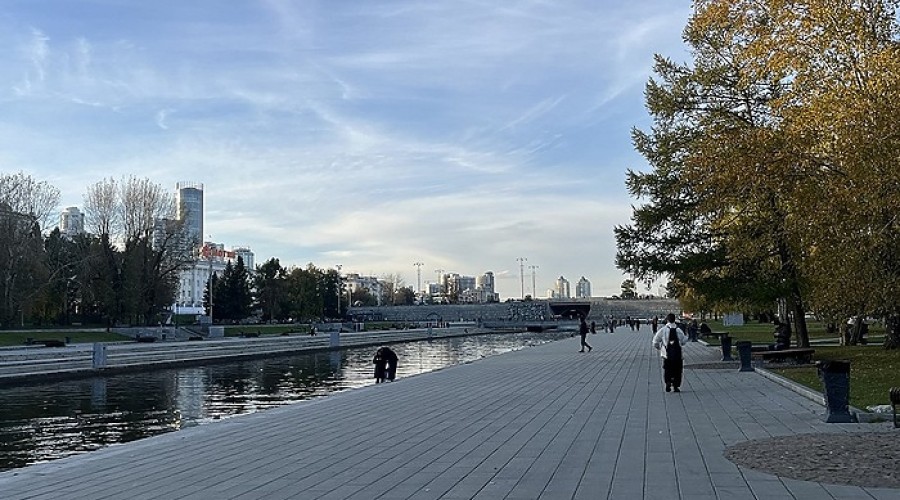 Мэр Екатеринбурга считает успешной свою работу с сервисами проката электросамокатов