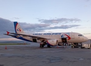 Пассажиры внезапно устроили концерт на борту самолета «Уральских авиалиний»