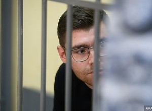 Суд закрыл заседание по делу редактора «URA.RU» Дениса Аллаярова