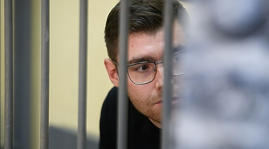 Суд закрыл заседание по делу редактора «URA.RU» Дениса Аллаярова