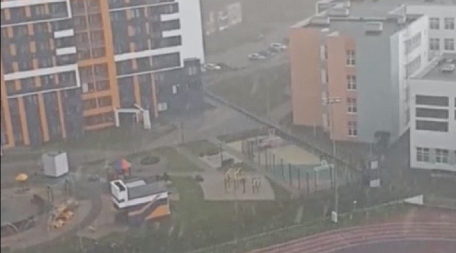 Под Екатеринбургом выпал град