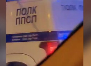 В центр Екатеринбурга приехали десятки силовиков