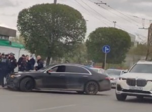 В центре Екатеринбурга задержана странная женщина