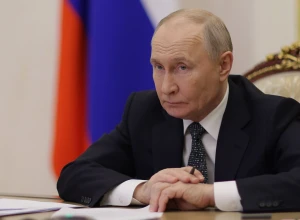Путин поторопил Минкульт с запретом «совершенно тупых и ненужных» иностранных фильмов