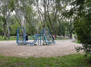 Екатеринбуржцев попросили выбрать, какие парки нужно благоустроить в городе