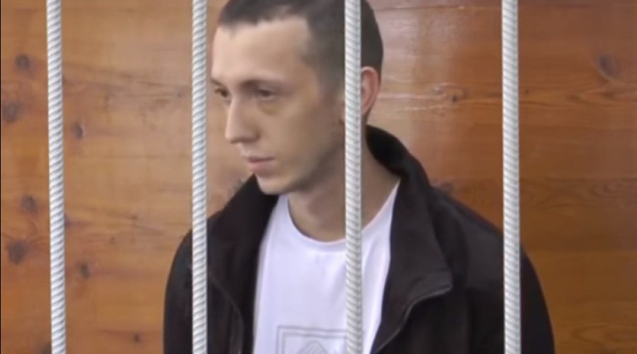 Сына полковника Росгвардии, устроившего смертельное ДТП на Малышева, отказались выпускать по УДО