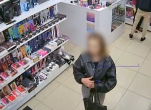 В Екатеринбурге девушка ограбила магазин для взрослых, украв самые дорогие игрушки