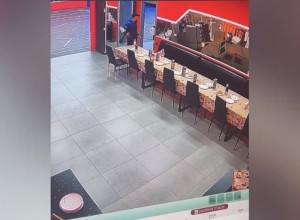 В ТЦ Екатеринбурга у ребенка украли телефон во время празднования дня рождения