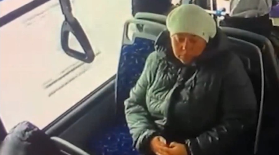 Учёный сообщил, что за вещество обожгло ягодицу екатеринбурженки в автобусе