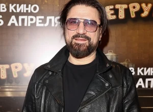 Актёр, сыгравший Гену Букина, развёлся с четвёртой женой