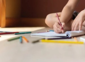 В Екатеринбурге 2-летний мальчик сбежал из детсада