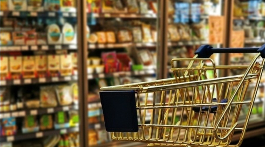 В Свердловской области значительно подорожал минимальный набор продуктов