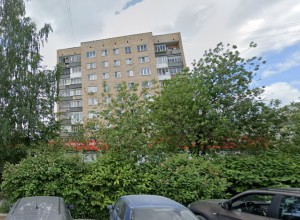 В сгоревшей в квартире Екатеринбурга нашли тело убитой девушки, которую ранее видели голой соседи