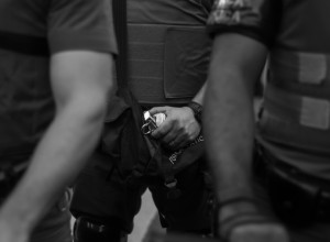 Екатеринбуржец бросил на территорию воинской части взрывпакет