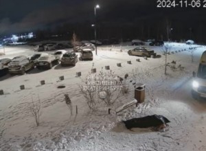 В Академическом насмерть разбился мужчина в одном белье
