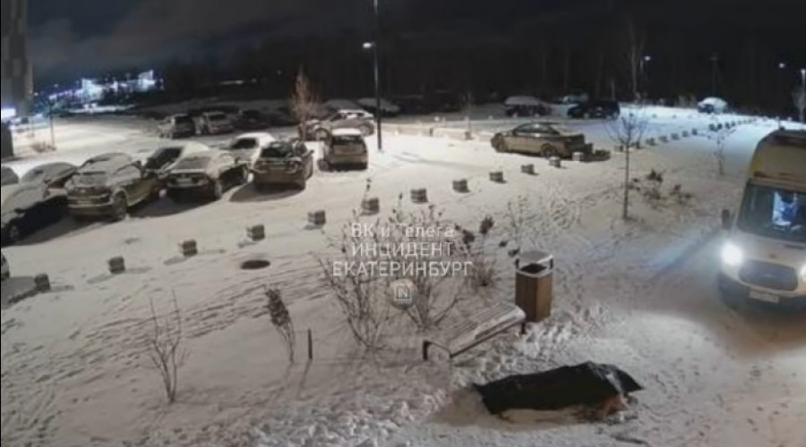 В Академическом насмерть разбился мужчина в одном белье