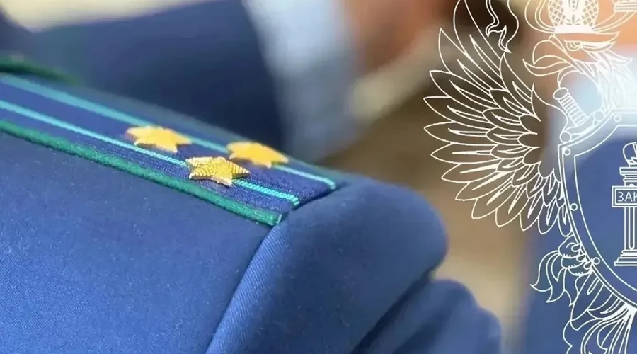 Сотрудник свердловского предприятия погиб, упав с грузовика при погрузке