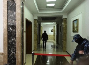 Суд вынес приговор двум контрактникам-россиянам по делу об убийстве в Волновахе семьи из 9 человек