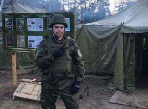 В Берёзовском простятся с погибшим во время спецоперации добровольцем