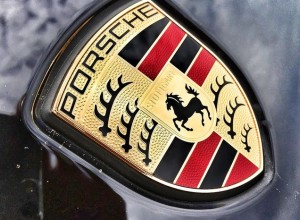 Стала известна причина задержания Porsche на Синих камнях в Екатеринбурге