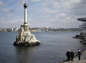 Умер начальник штаба бригады морской пехоты Суханов, сообщил Развожаев