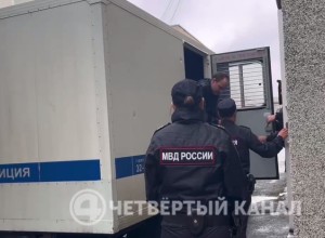 Велосипедист, обвиняемый в убийстве 16-летней свердловчанки, частично признал вину