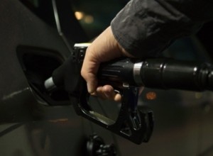 В Екатеринбурге вновь подорожали бензин и дизель