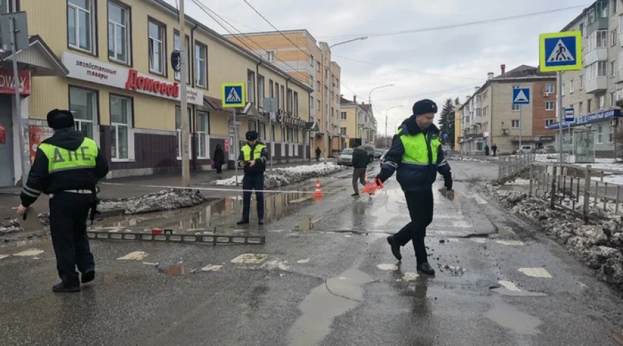 В Березовском нарушитель насмерть сбил на переходе пожилую женщину и уехал