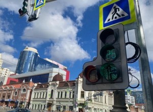 Из-за нового светофора на 8 Марта образуются крупные пробки