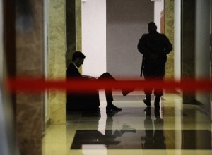 СМИ: В Екатеринбурге военный пытался дать огромную взятку за справку для увольнения из армии