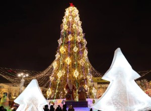 Стала известна стоимость и тематика ледового городка в центре Екатеринбурга. Фото