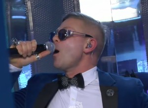 В Екатеринбурге прошла очередная VIP-тусовка с Митей Фоминым и фейерверком