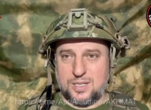 Алаудинов призвал «не делать детей» из восемнадцатилетних срочников