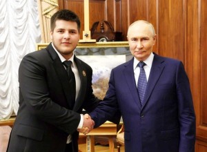 Путин лично поздравил 17-летнего сына Кадырова со свадьбой