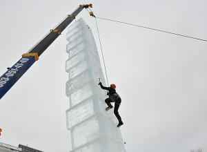 В воскресенье на Плотинке пройдет традиционный зимний фестиваль «Ледовый штурм»