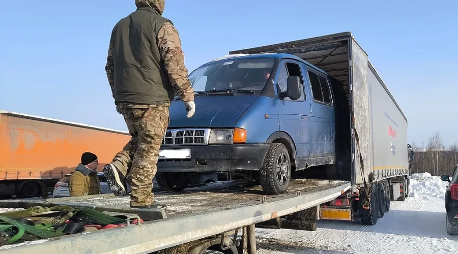 Свердловских чиновников хотят отправить на Донбасс вместо отпусков