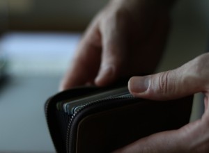 В России некоторые 200-рублевые банкноты продают за миллионы рублей. Какие именно?