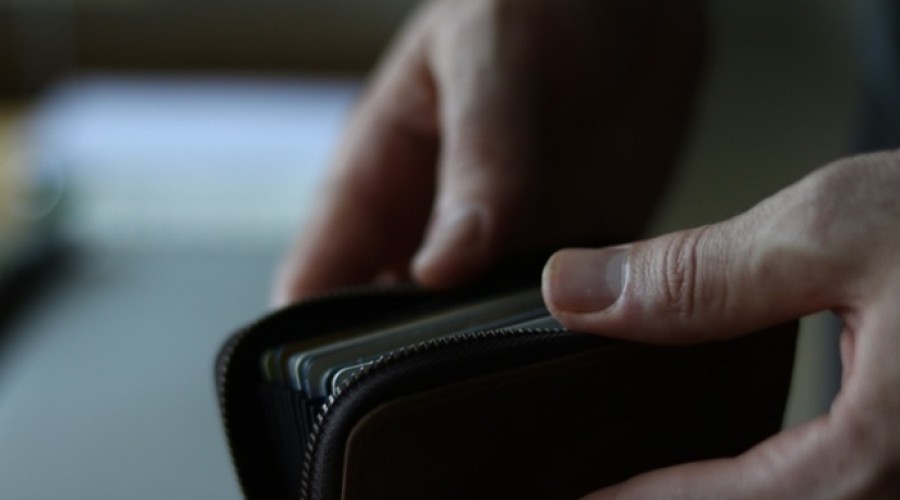 В России некоторые 200-рублевые банкноты продают за миллионы рублей. Какие именно?