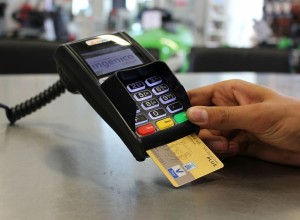 В ВТБ назвал возвращение Visa и Mastercard в Россию малозначимым