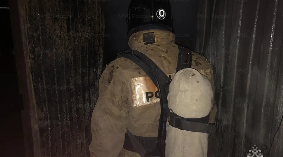 При пожаре в оружейном магазине в Екатеринбурге нашли тело погибшего