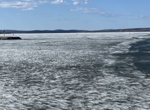 Екатеринбуржцам по ошибке пришли сообщения о срочной эвакуации