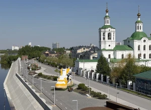 Тюменский губернатор заверил в безопасности воды