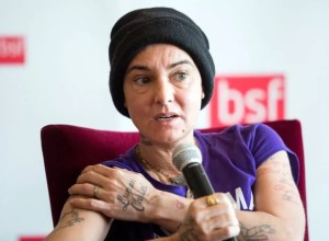 Названа причина смерти певицы Шинейд О'Коннор