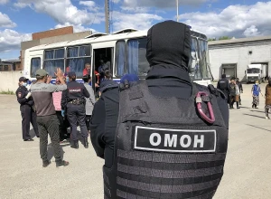 В России изменили условия выплат мигрантам пособия на детей