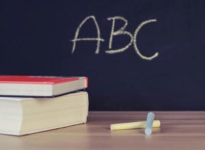 Свердловчане вступились за учителя, который заломил руку ученику