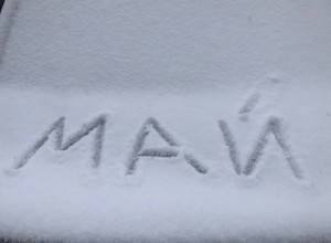 Свердловскую область завалило снегом