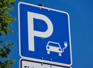 У водителей отберут крупную наземную парковку в центре Екатеринбурга