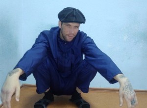 Свердловские силовики отпустили работающую в следственном отделе любовницу вора в законе