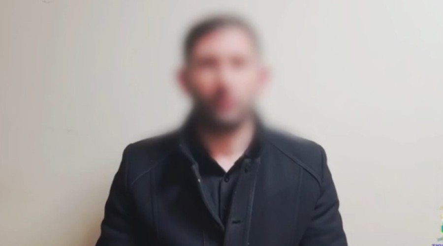 В Тюмени таксиста задержали за кражу пирогов у отменившего поездку пассажира