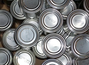Подозрительные консервы нашли в магазинах «Светофор» Свердловской области